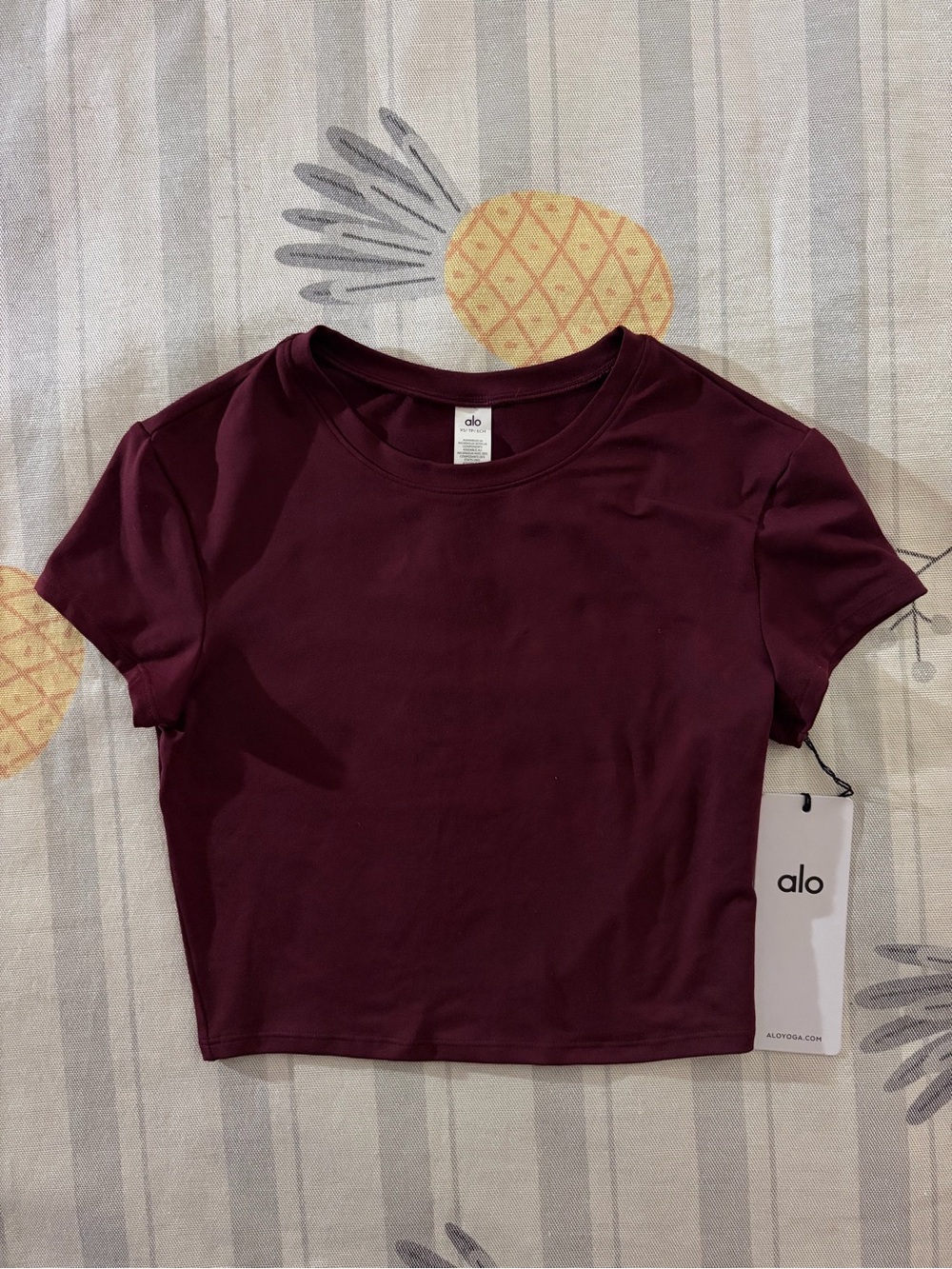 Alo Yoga burgundy crop top